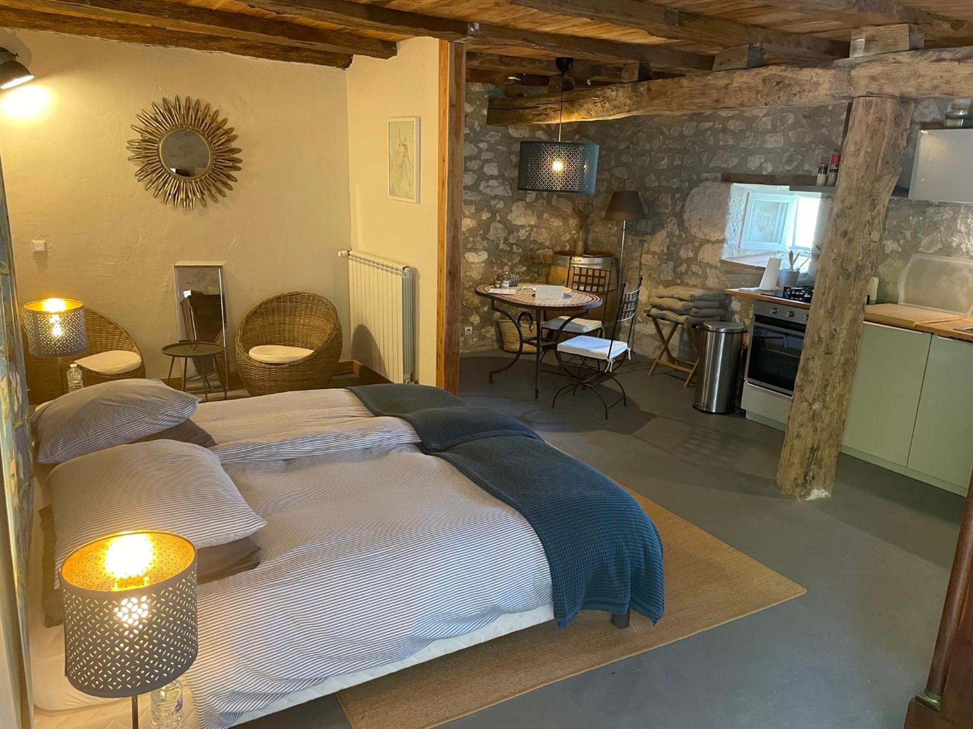 Cave Le Vieux Manoir Appartement Valeilles Buitenkant foto
